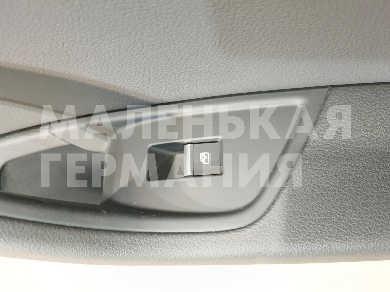 кнопка стеклоподъемника двери задней правой Audi A5 F5 2018, 2.0 л., CVKB, бензин, АКПП, белый металлик 2y / s9r, хетчбэк 5 дв., правый руль, 4M0959855 - фото №1