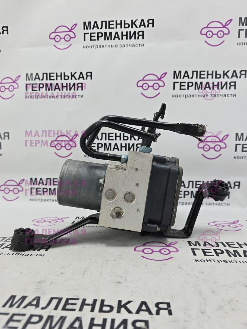 блок ABS BMW X5 F15 2014, 3.0 л., N57 D30 A, дизель, АКПП, mineralweiss metallic (a96), полный привод, правый руль, 34516884736, 6884736, 34516864797, 6864797, 34516864807, 6864807, 34516870772, 6870772, 34516879435, 6879435, 34526864795, 34516864794, 6864795, 6864794 - фото №1
