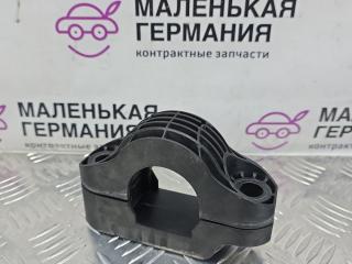 крепление стабилизатора / втулки стабилизатора BMW 5 серия G30/G31 G30 2017, 2.0 л., B47 D20 A, дизель, АКПП, black sapphire metallic (475), седан, задний привод, правый руль, 6861472, 31356861471, 6861471, 31356861472
