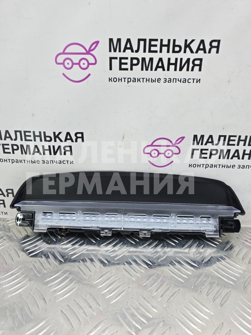 дополнительный стоп-сигнал BMW 5 серия G30/G31 G30 2018, 2.0 л., B48 B20 A, бензин, АКПП, черный 475, седан, задний привод, правый руль, 63257360526, 7360526 - фото №1