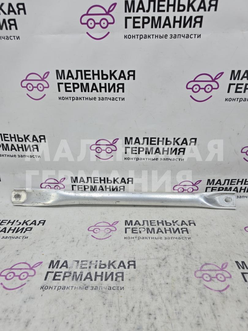 распорка стоек BMW M5 F10 2012, 4.4 л., S63 B44 B, бензин, робот, 300 alpinweiss 3, седан, задний привод, правый руль, 51717180315, 7180315 - фото №1