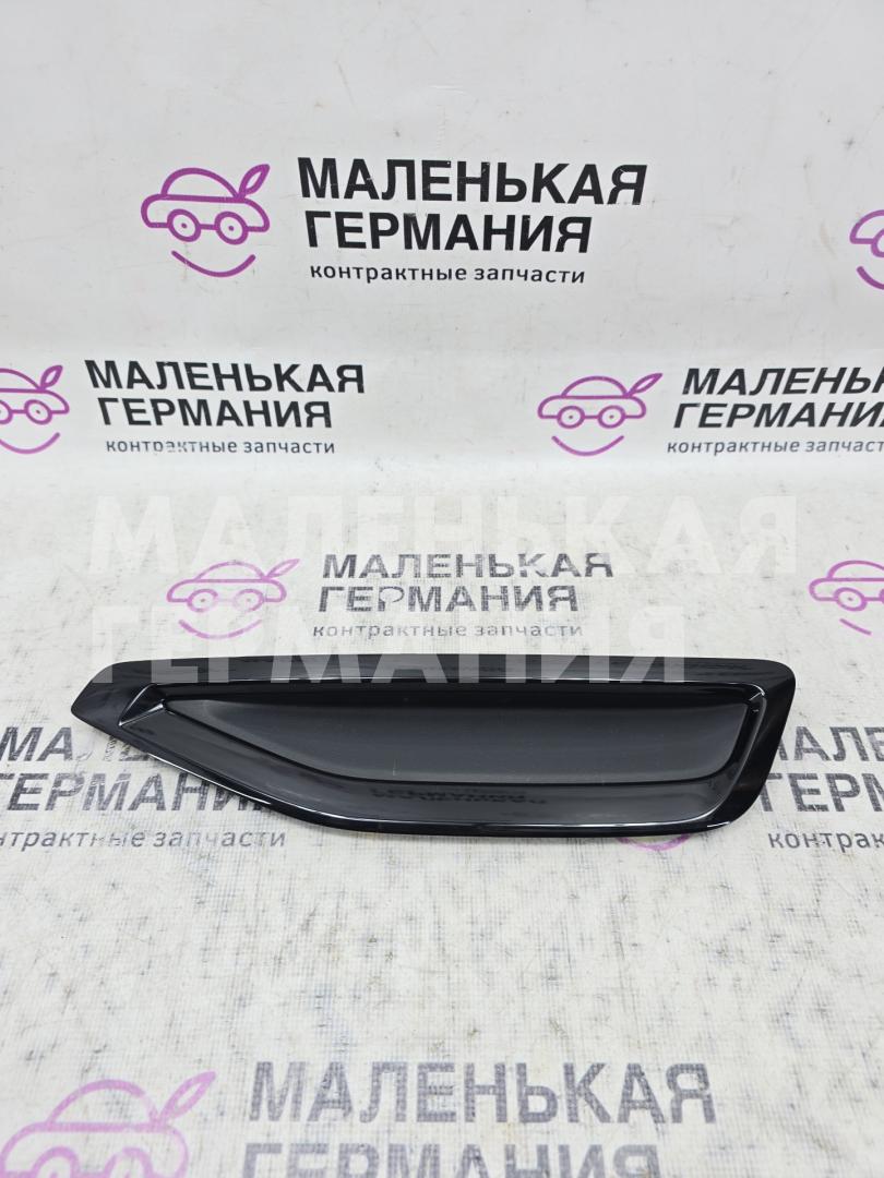 Накладка воздуховода крыла лев. BMW X5 G05 (2018 - 2026), 3.0 л., B58B30C, бензин, черный, полный привод, 51137418177, 7418177 - фото №1