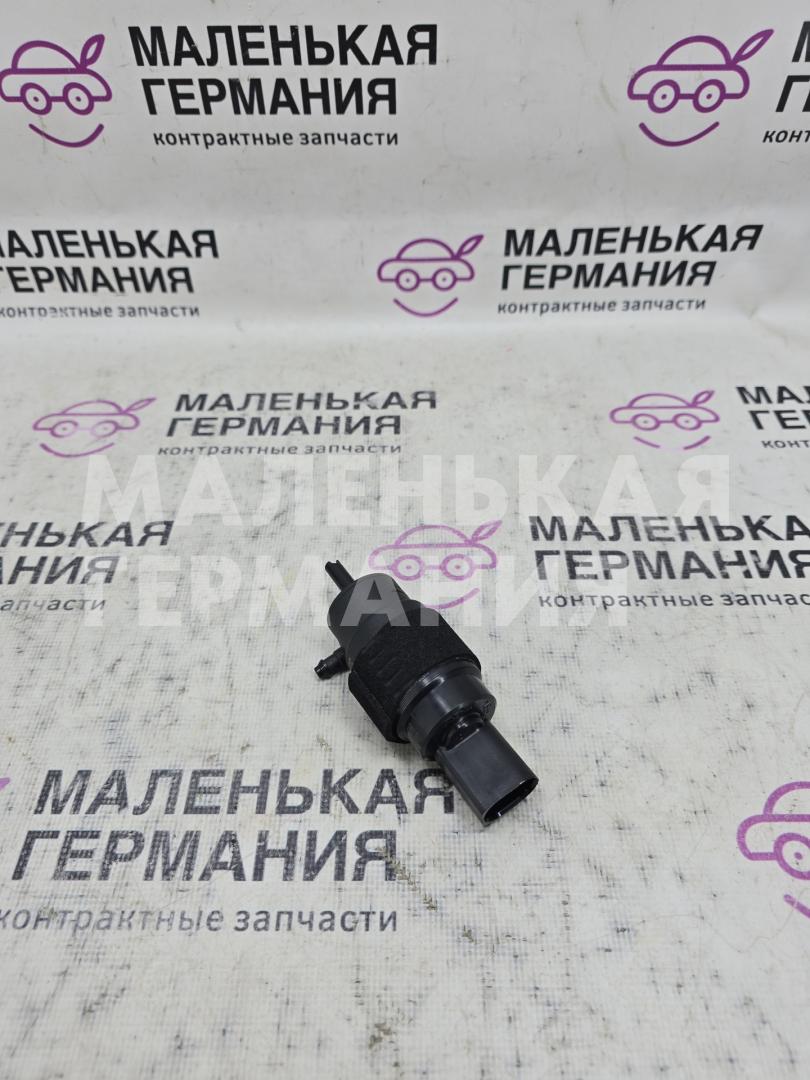 насос (моторчик) омывателя стекла Audi A5 F5 2018, 2.0 л., CVKB, бензин, АКПП, белый металлик 2y / s9r, хетчбэк 5 дв., правый руль, 8K5955647 - фото №1