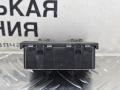 кожух электрических разъемов BMW 5 серия G30/G31 G30 2017, 2.0 л., B47 D20 A, дизель, АКПП, black sapphire metallic (475), седан, задний привод, правый руль, 61139252800, 9252800 - фото №5