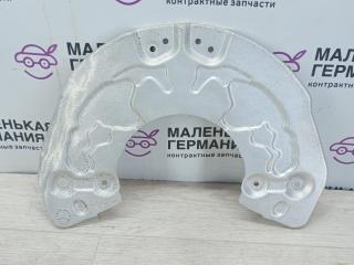 защитный кожух тормозного механизма Mercedes-Benz C-Класс W205/S205/C205 2014, 2.0 л., M 274.920, бензин, АКПП, белый, седан, задний привод, правый руль, A0004213520