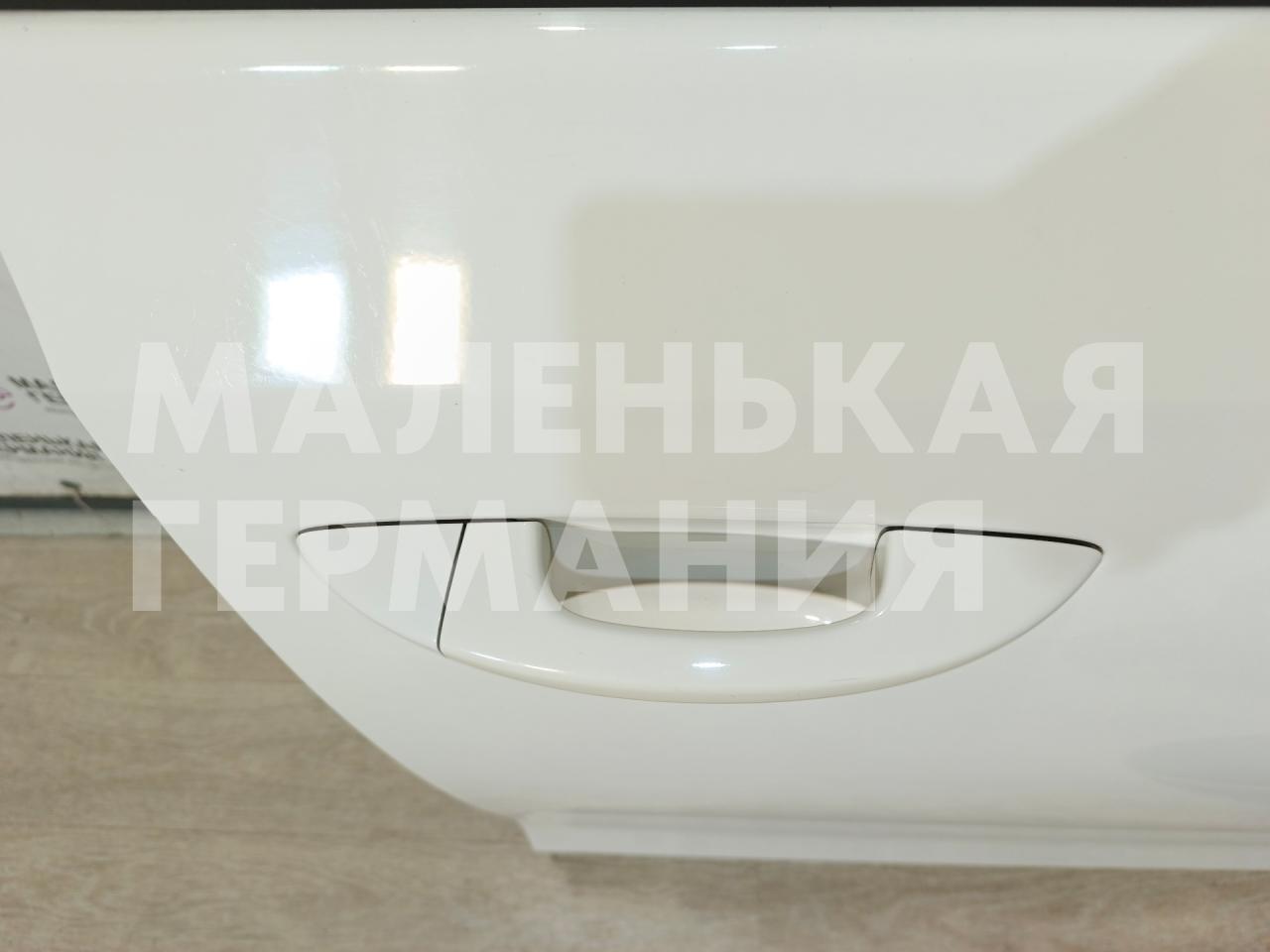 ручка наружная Volkswagen Golf GTI 6 поколение 2011, 2.0 л., CCZB, бензин, робот, b4/b9a белый, хетчбэк 5 дв., передний привод, правый руль, 1K8837205F - фото №1