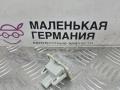 подсветка номера Mercedes-Benz E-Класс W212 [рестайлинг] W212 2013, 2.0 л., M 274.920, бензин, АКПП, 775 iridiumsilber, седан, задний привод, правый руль, A2218200856 - фото №2