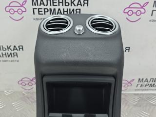 Декоративная накладка центральной консоли Mercedes-Benz C-Класс W205/S205/C205 W205.042 2014, 2.0 л., M 274.920, бензин, АКПП, 755 серый, седан, задний привод, правый руль, A2058300501