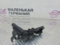 кронштейн (крепление) Volkswagen Passat CC 1 поколение [рестайлинг] 2013, 2.0 л., CCZB, бензин, робот, z2/h5x синий металлик, седан, передний привод, правый руль, 3C8971615B - фото №4