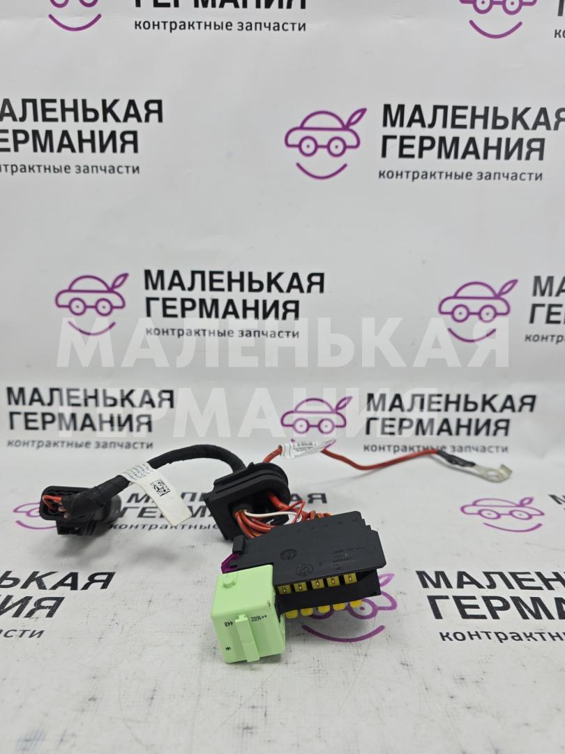 блок предохранителей BMW X1 F48 2016, 2.0 л., B47 C20 A, дизель, АКПП, alpinweiss 3 (300), передний привод, правый руль, 12518571036, 8571036, 61368373700, 8373700, 12518573955, 8573955 - фото №1