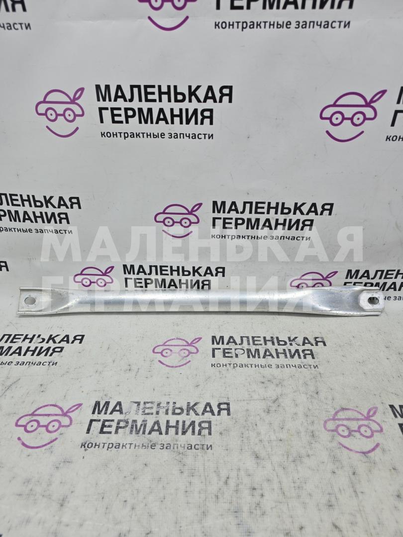 распорка стоек BMW M5 F10 2012, 4.4 л., S63 B44 B, бензин, робот, 300 alpinweiss 3, седан, задний привод, правый руль, 51717180316, 7180316 - фото №1