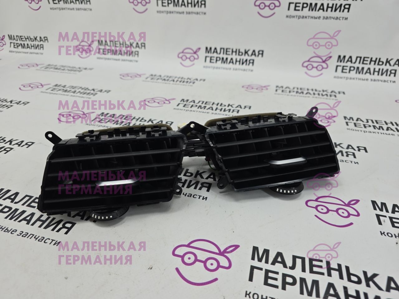 дефлектор обдува салона BMW 5 серия G30/G31 G31 2017, 2.0 л., B48 B20 B, бензин, АКПП, alpinweiss 3 (300), универсал, правый руль, 64229329579, 9329579, 168281 - фото №1