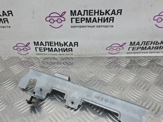 кронштейн (крепление) Volkswagen Passat CC 1 поколение [рестайлинг] 2013, 2.0 л., CCZB, бензин, робот, z2/h5x синий металлик, седан, передний привод, правый руль, 06J145383