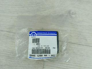 кронштейн радиатора Dodge Ram 4 поколение DS/DJ (2008 - 2019), 68050200AA