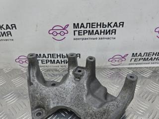кронштейн КПП BMW 5 серия F07/F10/F11 F11 2010, 2.5 л., N52 B25 AF, бензин, АКПП, универсал, задний привод, правый руль, 22326777611, 6777611