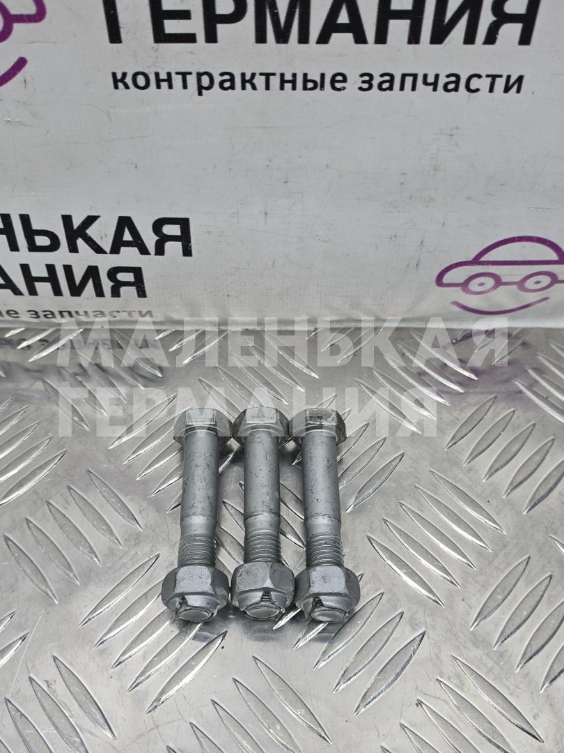 болт BMW 5 серия G30/G31 (2016 - 2020), 2.0 л., B47 D20 A, дизель, black sapphire metallic (475), задний привод, правый руль - фото №1