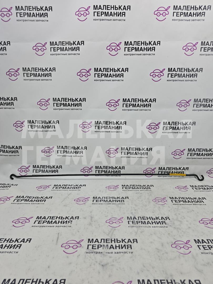 держатель капота Mercedes-Benz A-Класс W176 2013, 2.0 л., M 270.920, бензин, робот, серый, хетчбэк 5 дв., передний привод, правый руль, A2468870072 - фото №1
