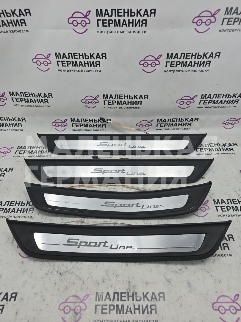комплект накладок на пороги (внутренние) BMW 5 серия G30/G31 G30 2017, 2.0 л., B48 B20 A, бензин, АКПП, b65 jatoba brown metallic, седан, задний привод, правый руль, 51477405774, 7405774, 51477390217, 7390217, 51477390218, 7390218 - фото №1