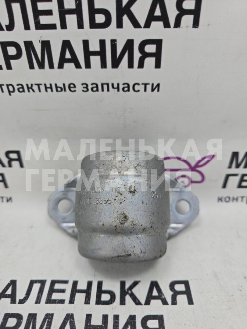 крепление стабилизатора / втулки стабилизатора BMW 6 серия F06/F12/F13 2012, 4.4 л., N63 B44 B, бензин, АКПП, alpinweiss 3 (300), хетчбэк 5 дв., задний привод, правый руль, 33556775445, 6775445 - фото №1
