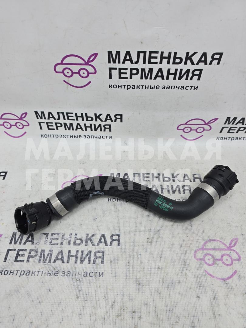 патрубок радиатора BMW X5 G05 (2018 - 2026), 3.0 л., B58B30C, бензин, черный, полный привод, 17129894779, 9894779 - фото №1