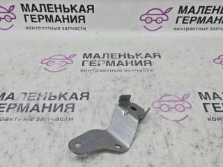 кронштейн сигнала Volkswagen Golf GTI 6 поколение 2011, 2.0 л., CCZB, бензин, робот, b4/b9a белый, хетчбэк 5 дв., передний привод, правый руль, 1K0951182G