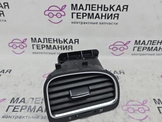 дефлектор обдува салона Volkswagen Golf GTI 6 поколение 2011, 2.0 л., CCZB, бензин, робот, b4/b9a белый, хетчбэк 5 дв., передний привод, правый руль, 5K0819710D, 5K0819704K