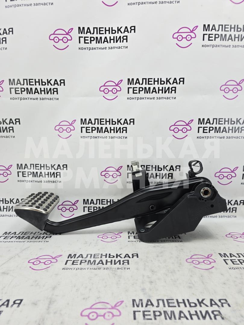 педаль тормоза Mercedes-Benz A-Класс W176 2013, 2.0 л., M 270.920, бензин, робот, серый, хетчбэк 5 дв., передний привод, правый руль, A2462920308, A2462901401, A2462900119, A1702900182 - фото №1