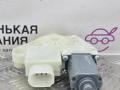 моторчик стеклоподъемника передний правый BMW 5 серия G30/G31 G30 2017, 2.0 л., B47 D20 A, дизель, АКПП, black sapphire metallic (475), седан, задний привод, правый руль, 51337455081, 7455081 - фото №3