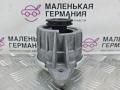 кронштейн двигателя Mercedes-Benz C-Класс W204 [рестайлинг] W204.048 2012, 1.8 л., M 271.860, бензин, АКПП, 149 белый, седан, задний привод, правый руль, A2042404217 - фото №5