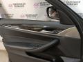обшивка двери передняя левая BMW 5 серия G30/G31 G30 2017, 2.0 л., B47 D20 A, дизель, АКПП, black sapphire metallic (475), седан, задний привод, правый руль, 51418090471, 8090471 - фото №4