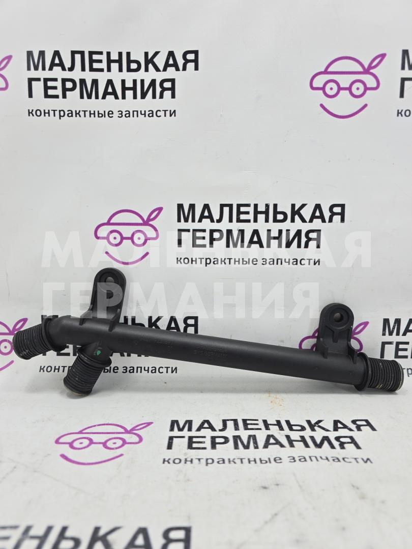 трубка охлаждающей жидкости BMW 6 серия F06/F12/F13 2012, 4.4 л., N63 B44 B, бензин, АКПП, alpinweiss 3 (300), хетчбэк 5 дв., задний привод, правый руль, 64219231897, 9231897 - фото №1