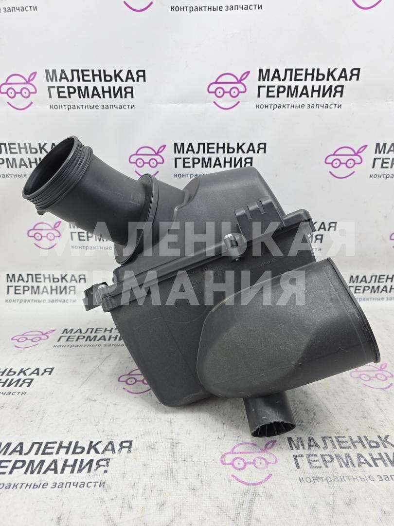 корпус воздушного фильтра BMW M5 F10 2012, 4.4 л., S63 B44 B, бензин, робот, 300 alpinweiss 3, седан, задний привод, правый руль, 13717843291, 7843291 - фото №1