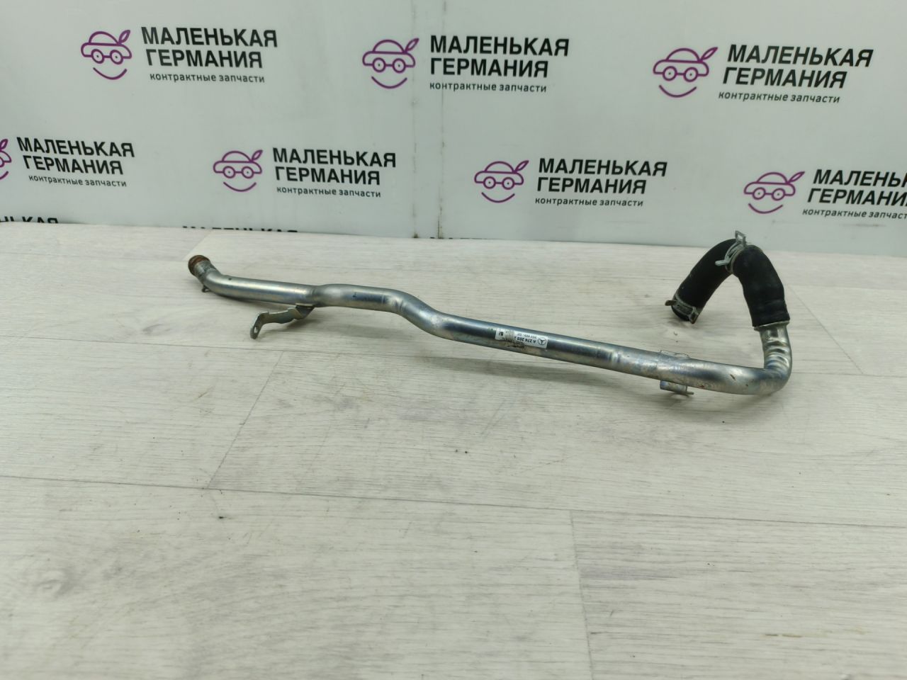 трубка охлаждающей жидкости Mercedes-Benz C-Класс W205/S205/C205 2014, 2.0 л., M 274.920, бензин, АКПП, белый, седан, задний привод, правый руль, A2742032302, A2742030582 - фото №1