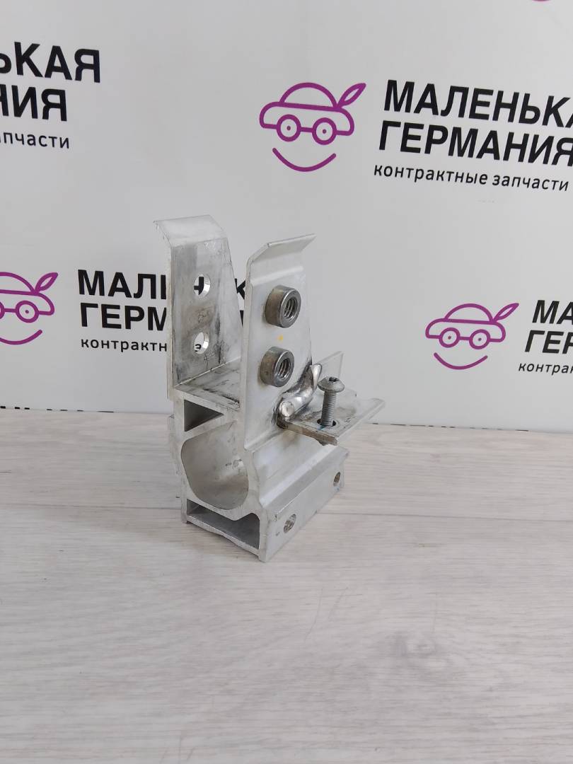 кронштейн радиатора BMW 3 серия G20 2020, 2.0 л., B46 B20 B, бензин, АКПП, белый alpinweiss 3 (300), седан, задний привод, 51117422234, 7422234 - фото №1