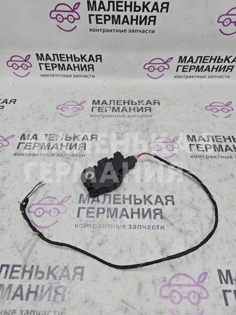 моторчик заслонки печки BMW X5 F15 (2013 - 2018), 3.0 л., N57 D30 A, дизель, АКПП, 64119321034, 9321034, 64119231884, 9231884, 64116956706, 6956706, 64116947200, 6947200 - фото №1