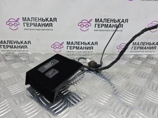 разъем AUX / USB Mercedes-Benz E-Класс W212 [рестайлинг] W212 2014, 2.0 л., M 274.920, бензин, АКПП, 149 u белый, седан, задний привод, правый руль, A2128210911