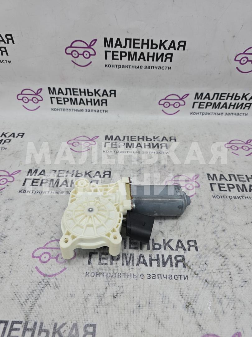 моторчик стеклоподъемника передний левый BMW X4 F26 2014, 2.0 л., N20 B20 A, бензин, АКПП, 475 black sapphire metallic, полный привод, правый руль, 67627322747, 7322747 - фото №1