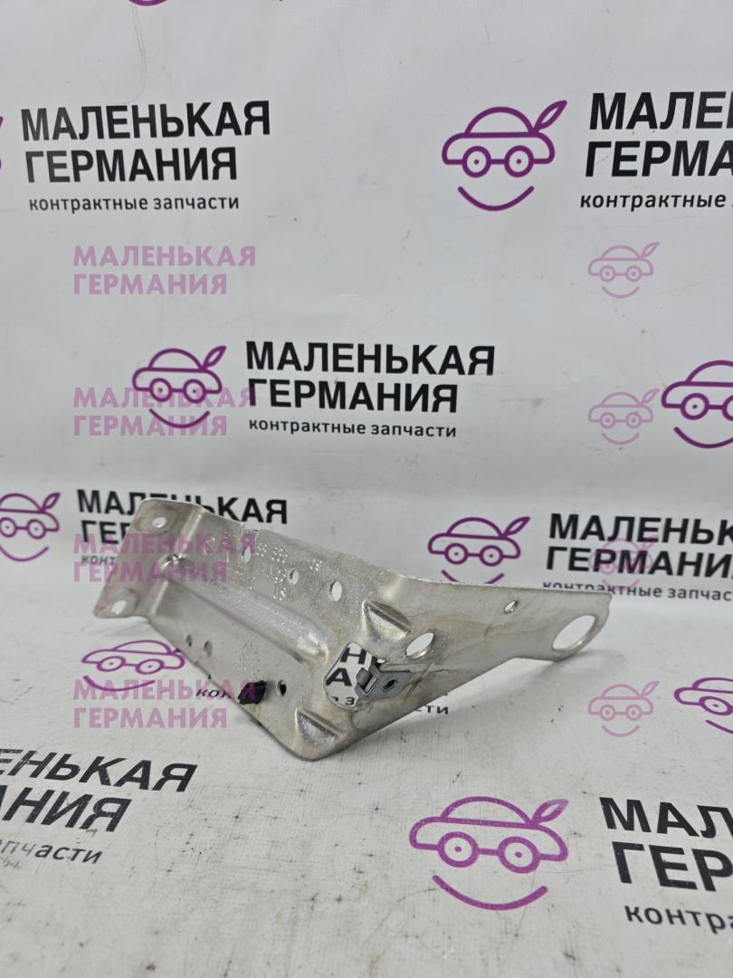 кронштейн (крепление) BMW X5 F15 2013, 3.0 л., N57 D30 A, дизель, АКПП, mineralweiss metallic (a96), внедорожник 5 дв., полный привод, правый руль, 51717188835, 7188835 - фото №1