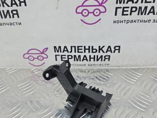 крепление проводки Volkswagen Passat CC 1 поколение [рестайлинг] 2013, 2.0 л., CCZB, бензин, робот, z2/h5x синий металлик, седан, передний привод, правый руль, 06J971845