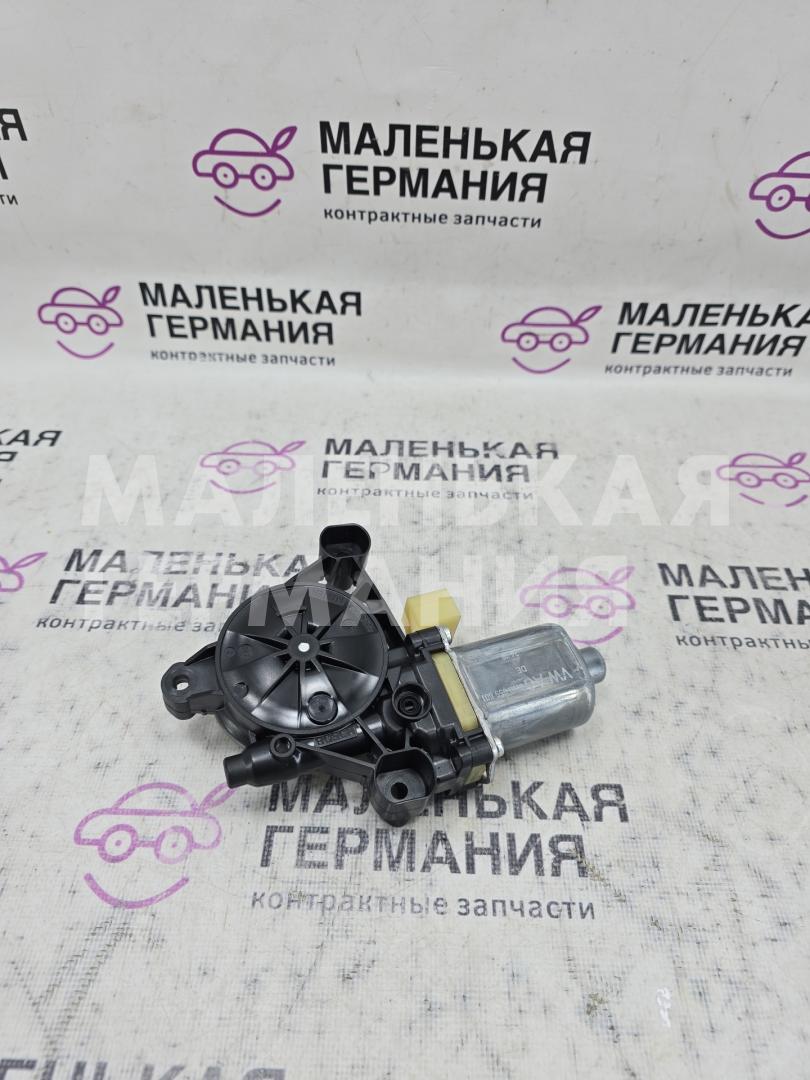 моторчик стеклоподъемника задний левый Audi A5 F5 2018, 2.0 л., CVKB, бензин, АКПП, белый металлик 2y / s9r, хетчбэк 5 дв., правый руль, 8W0959801 - фото №1