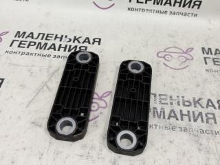 крепление стабилизатора / втулки стабилизатора BMW X5 G05 (2018 - 2026), 3.0 л., B58B30C, бензин, черный, полный привод, 31356896389, 6896389