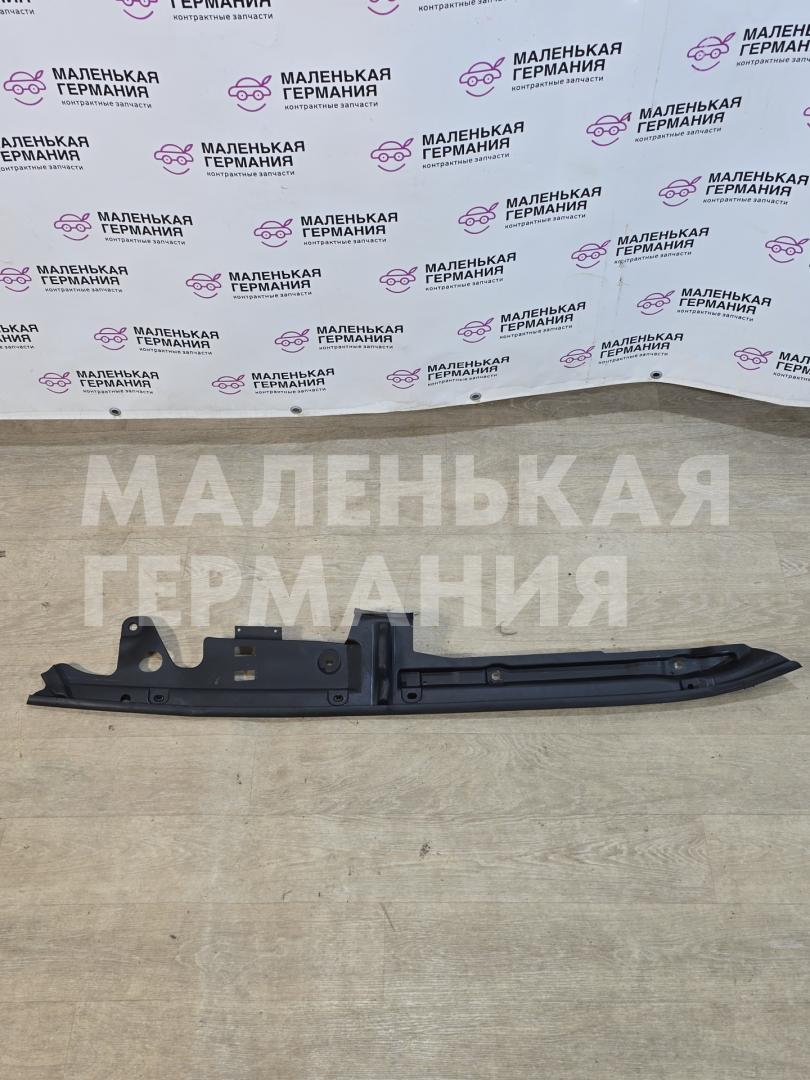 планка под капот BMW 5 серия G30/G31 G30 2018, 2.0 л., B48 B20 A, бензин, АКПП, черный 475, седан, задний привод, правый руль, 51767349605, 7349605 - фото №1