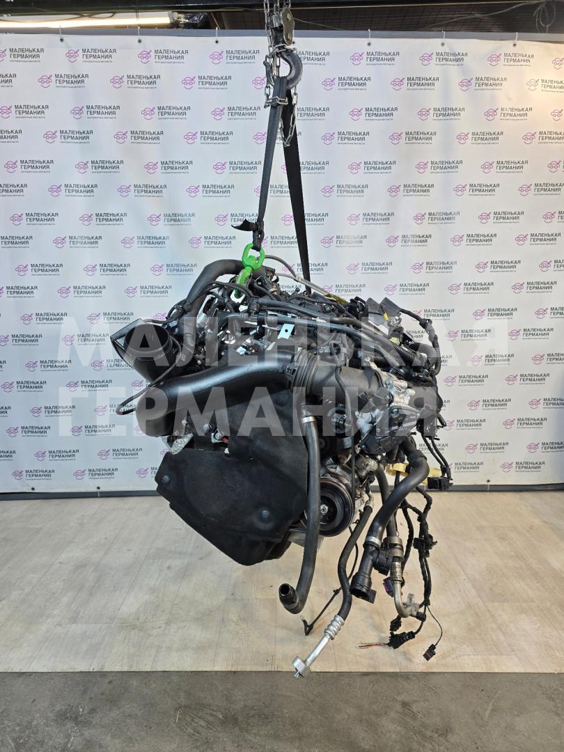 двигатель BMW 5 серия G30/G31 G30 2018, 2.0 л., B48 B20 A, бензин, АКПП, a96 mineral-weiss metallic, седан, задний привод, правый руль, 11002452087, 2452087, 8602581, 8744784 - фото №1