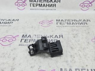 кронштейн (крепление) Mercedes-Benz C-Класс W205/S205/C205 W205.042 2014, 2.0 л., M 274.920, бензин, АКПП, 755 серый, седан, задний привод, правый руль, A0004764536