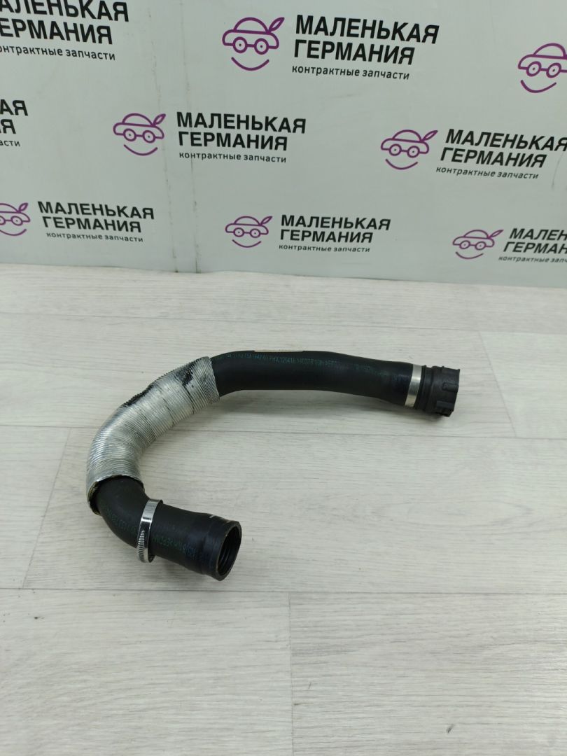 патрубок радиатора BMW 5 серия F07/F10/F11 (2009 - 2013), 3.0 л., N52 B30 AF, бензин, 7581942030, 11537581942 - фото №1