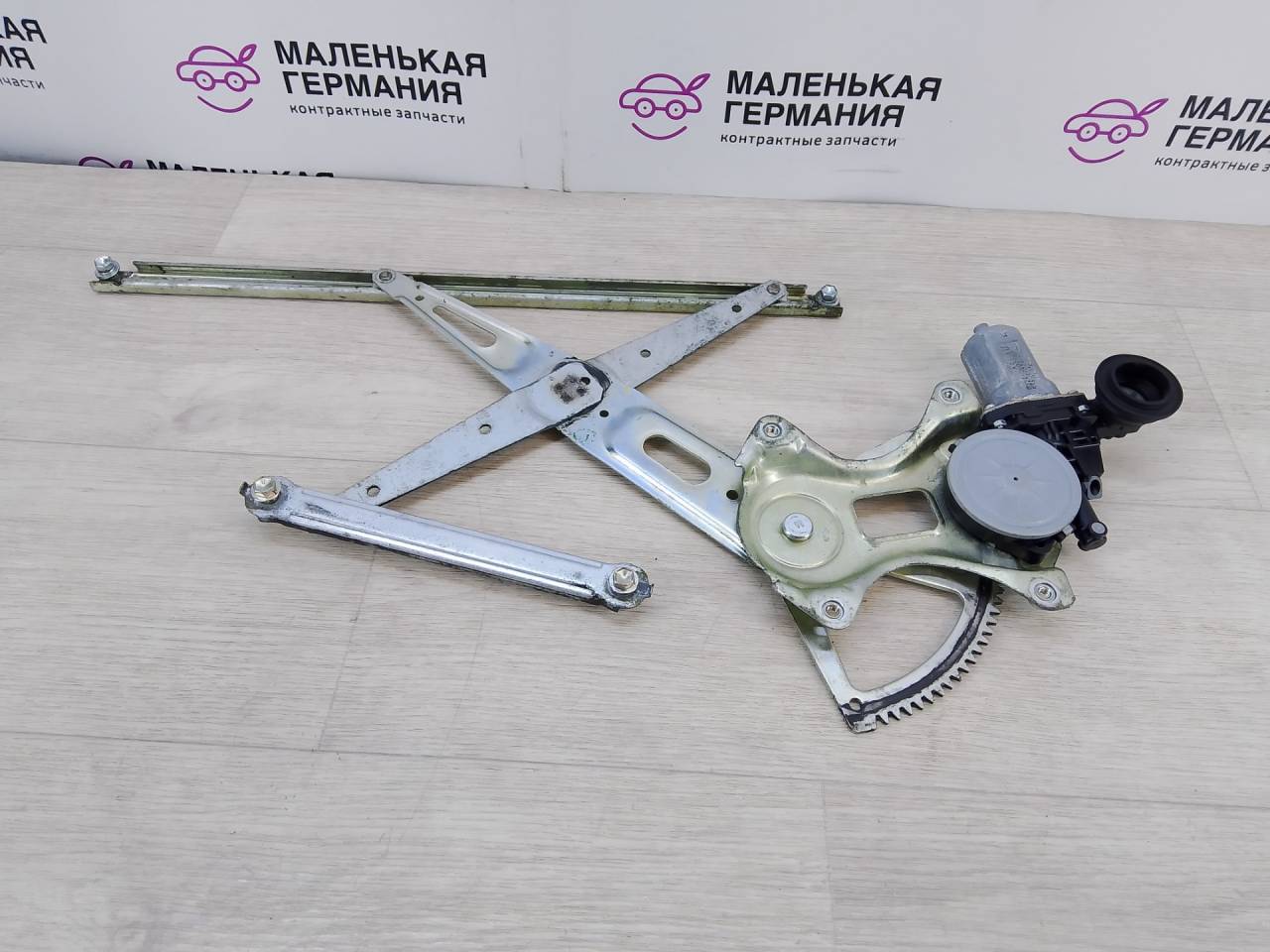 стеклоподъемник электрический передний левый Lexus GS 3 поколение (2005 - 2008), 8572030330, 0620402960 - фото №1