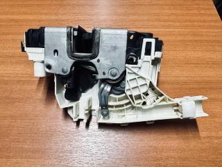 замок двери сдвижной Mercedes-Benz Sprinter 2 поколение [рестайлинг] (W906) (2014 - 2018), A9067304335