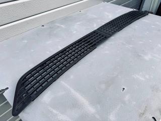 решетка капота Volkswagen Crafter 1 поколение (2006 - 2011), HVW9068361318, HVW9068361118, HVW9068361018, HVW9068361218, 9068361318, 9068361118, 9068361018, 9068361218