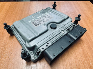 блок управления двигателем Mercedes-Benz M-Класс W164 (2005 - 2008), 3.5 л., M 272.967, бензин, A2721531779, 0261209045