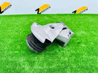 подушка крепления двигателя Mercedes-Benz C-Класс W202/S202 (1993 - 1997), 2.2 л., дизель, 6042230004, 233000032